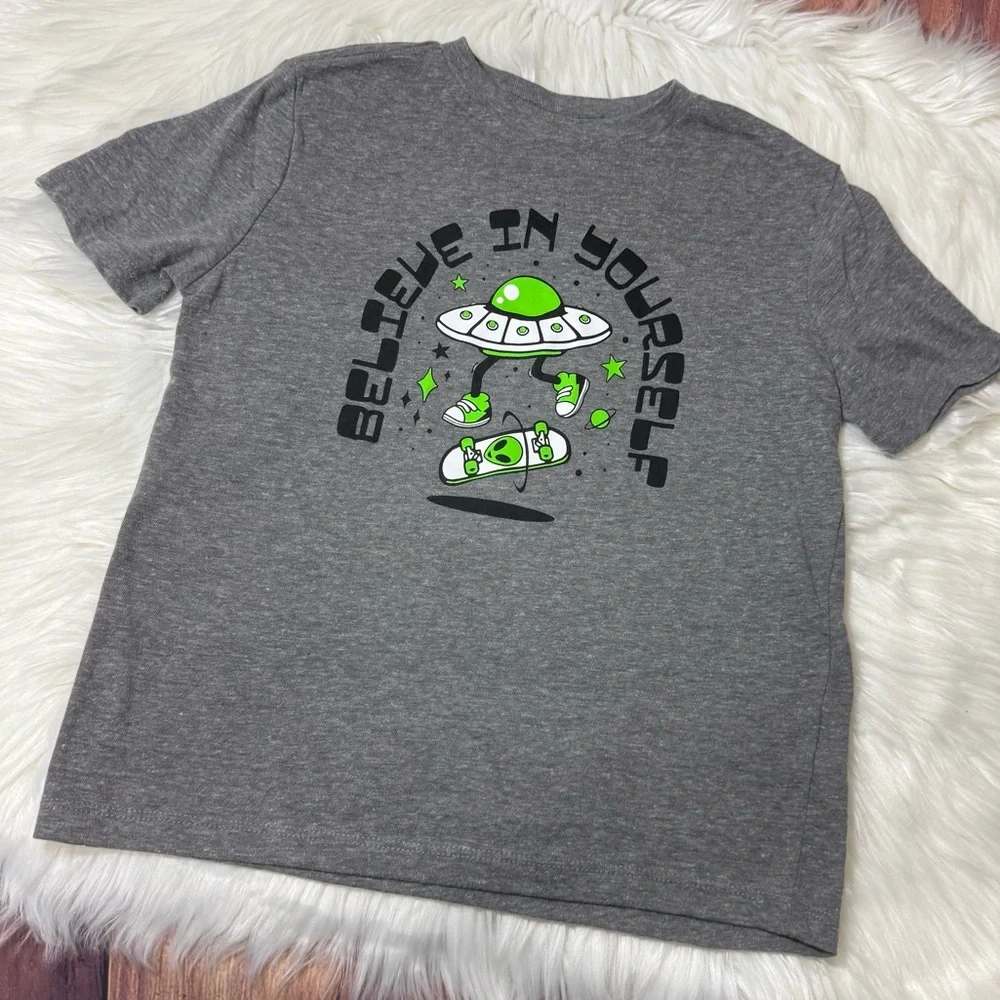 Old Navy Youth Boy Size Small (6-7) Charcoal Gray Shirt With Spaceship Image